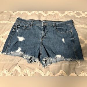 Old Navy Medium Wash Boyfriend Jean Short